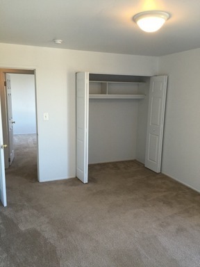 2 beds, 1 bath, 950 sqft, $1,245, Unit #204