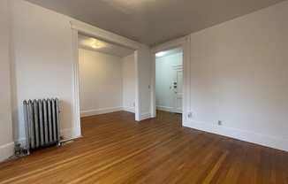 Studio, 1 bath, 475 sqft, $2,400, Unit 54
