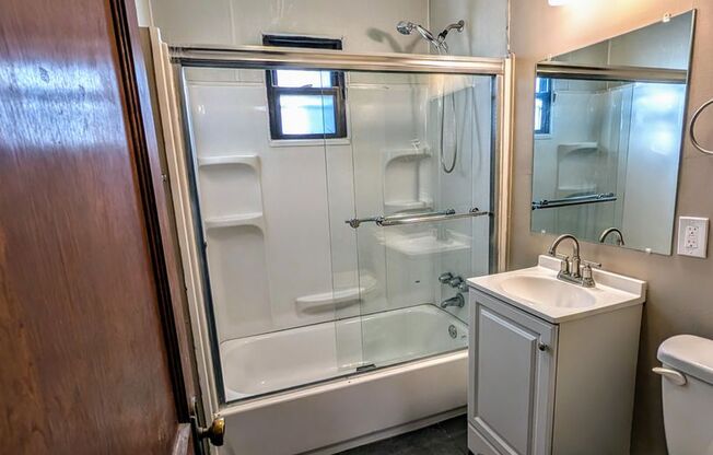 1517-1519 Brownsville Rd