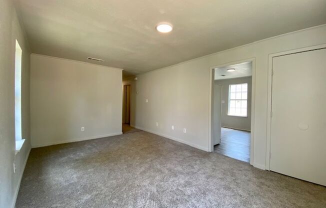 Renovated 3 Bedroom 1 Bath Home in Bossier City! Section 8 Accepted!