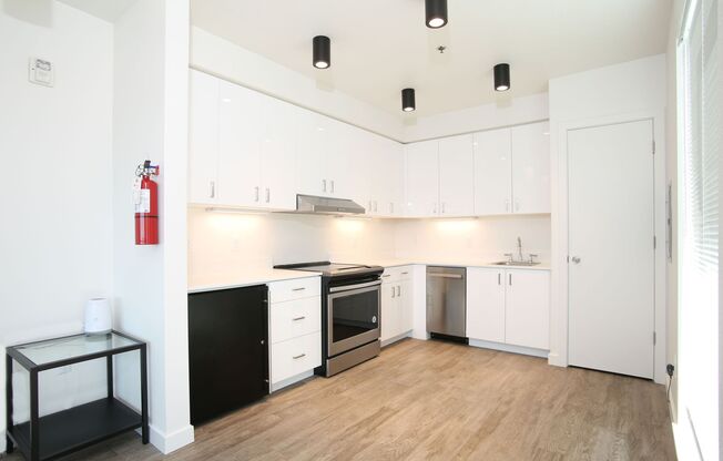Studio, 1 bath, 301 sqft, $1,345, Unit 311 - MFTE (Median)
