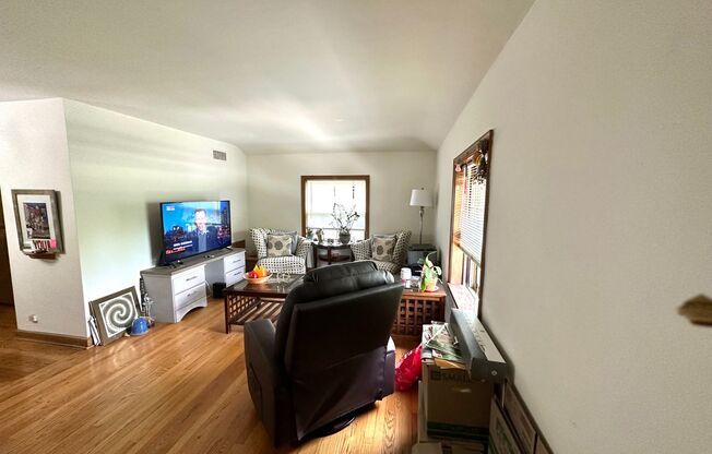 4320 N Wilson Dr