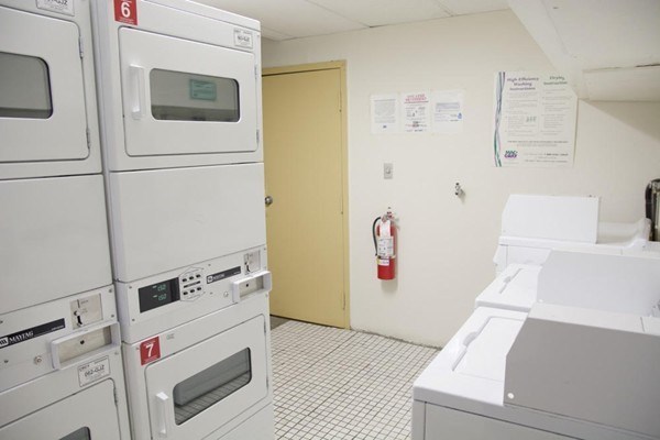 Studio, 1 bath, 319 sqft, $2,400, Unit 47