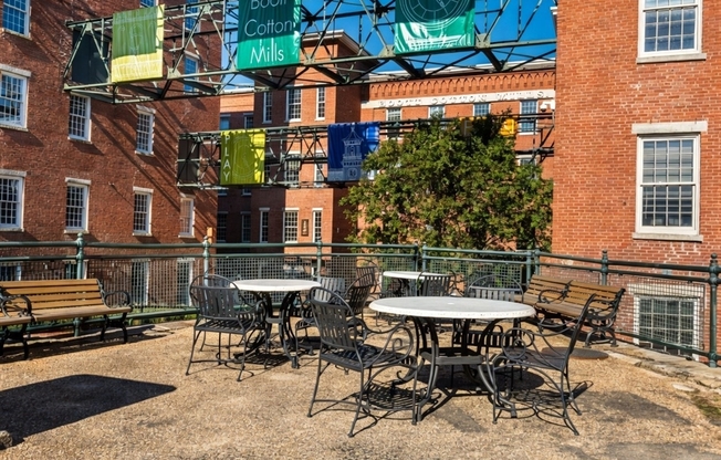 1 bed, 1 bath, 1,040 sqft, $2,400, Unit 142