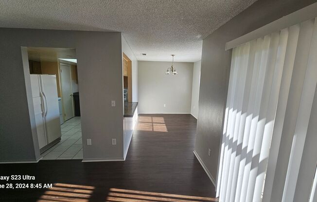 2 beds, 2 baths, $1,400, Unit Unit A