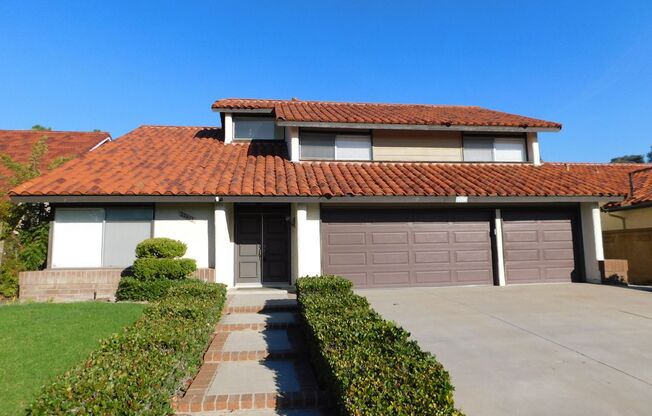 Spacious 4 bedroom 2.5 bath two story house in the city of Mission Viejo.