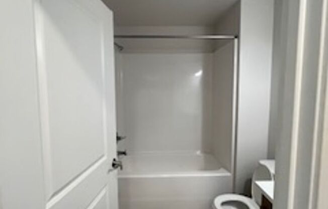 Studio, 1 bath, 501 sqft, $1,550, Unit 116