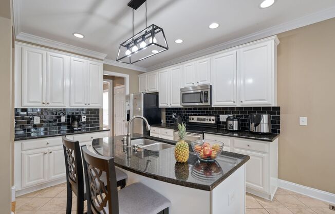 Stunning Single Family Home: Available August 8th