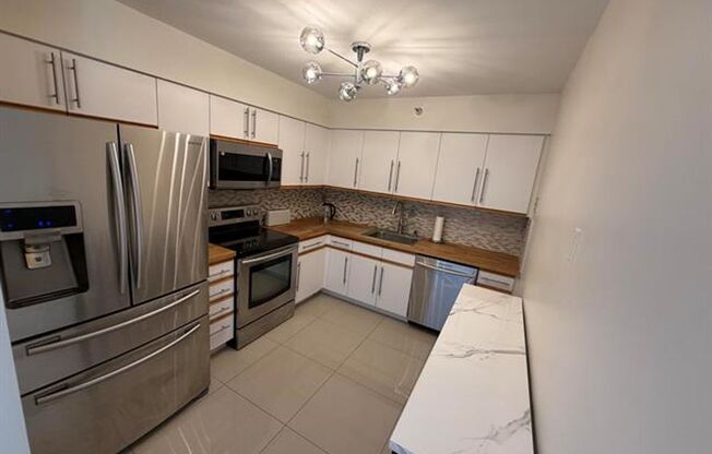 2 beds, 2 baths, $3,500, Unit # 2303