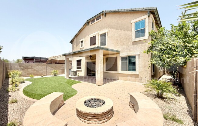 16111 W WINSLOW DR