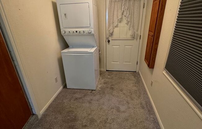 1 bed, 1 bath, $900, Unit # 99