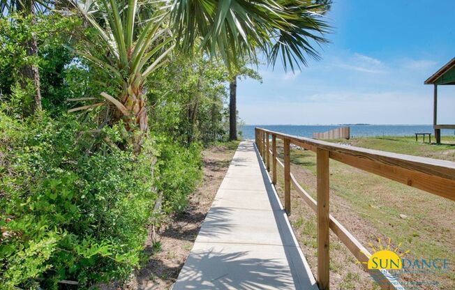 Exceptional 3 bedroom Navarre home in sound front community!
