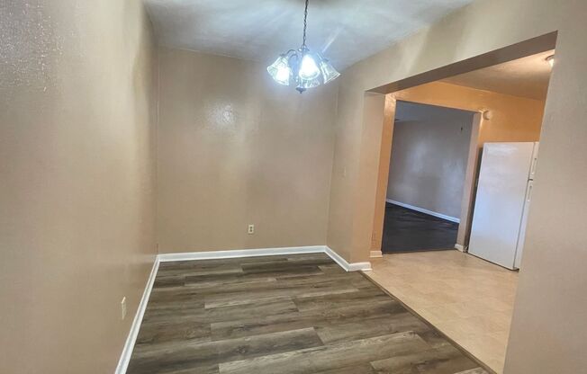 2 beds, 1 bath, $1,350