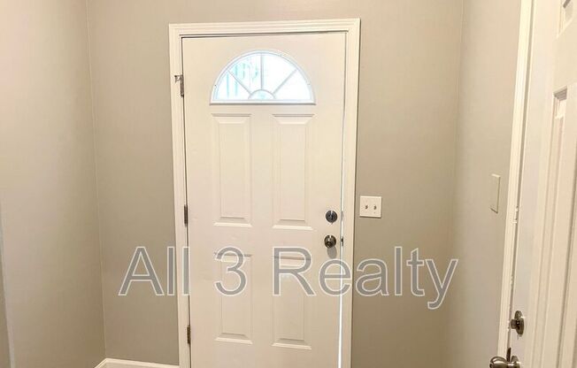 2145 HOLLYWOOD DR NW