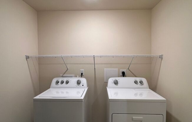 2 beds, 1 bath, 1,040 sqft, $1,485, Unit AT 709-34