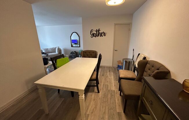 2 beds, 1 bath, $1,395, Unit 218