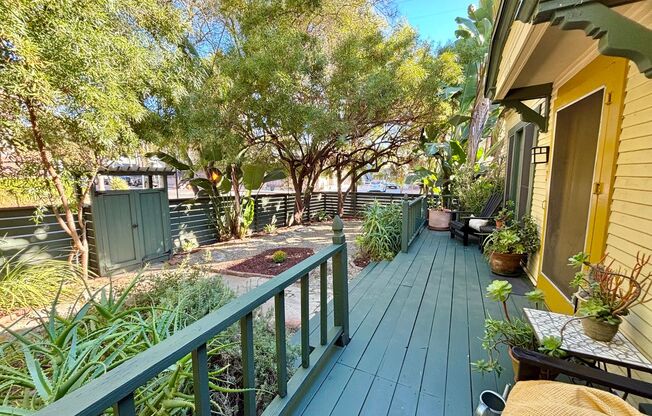 1 bed, 1 bath, $3,950, Unit 4300 Melbourne Ave