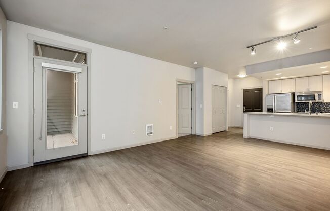 1 bed, 1 bath, 685 sqft, $2,695, Unit 416