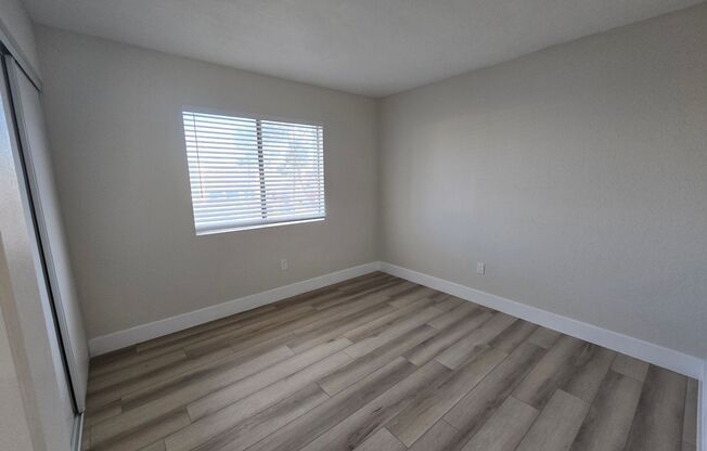 2 beds, 2 baths, 875 sqft, $1,395, Unit 7