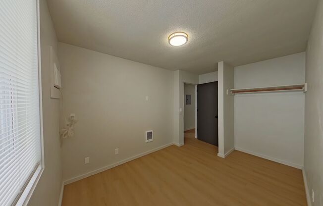 2 beds, 1 bath, 647 sqft, $1,660, Unit 26A