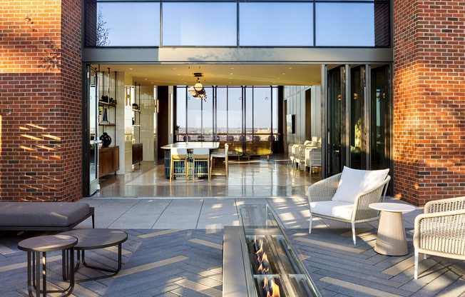 231023_EJ_avira_philly_0440_2_MEDIUM_RES