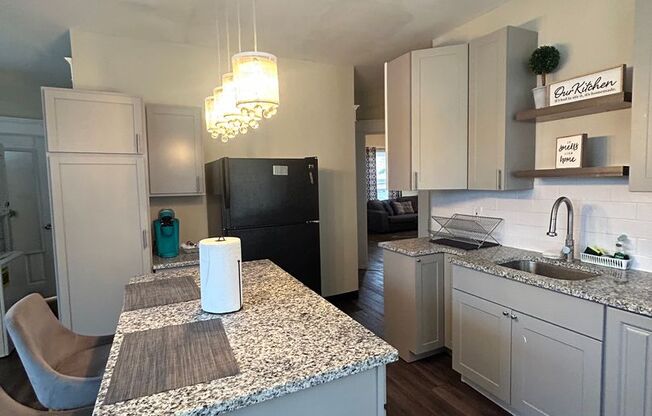 2 beds, 1 bath, 1,250 sqft, $1,199, Unit Unit 1