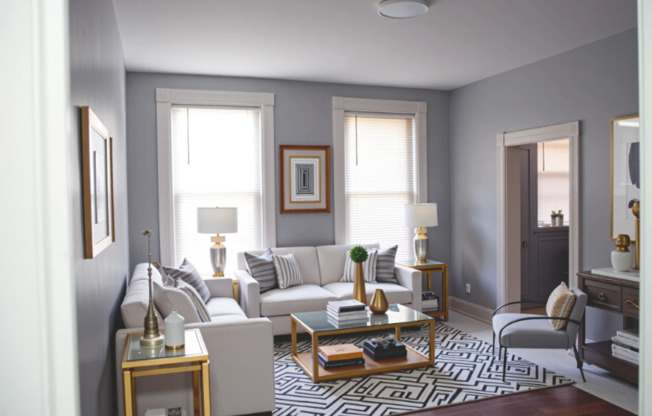 306 V ST NW