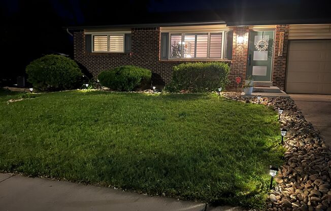 Stunning 5 Bedroom in the Coveted Kipling Villas Neighborhood! Available NOW!!