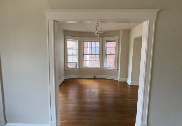 915 De Mun Ave