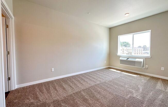 2 beds, 2 baths, 900 sqft, $1,535, Unit 4560-204