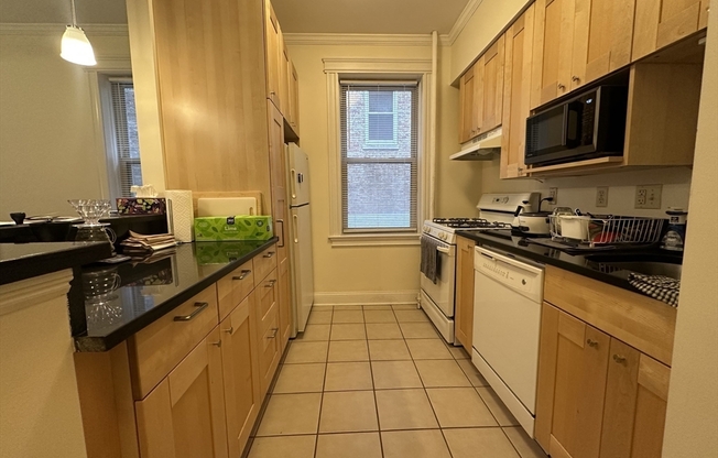 25 Queensberry St.