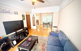 1063 W DAKIN