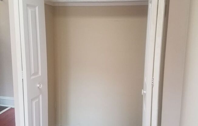Studio, 1 bath, $1,100, Unit 114 Apt. 4