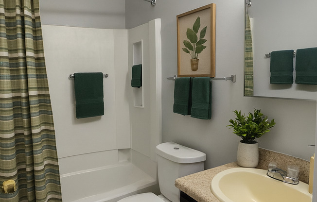 2 beds, 2 baths, 800 sqft, $955