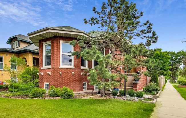 21 LE MOYNE PKWY