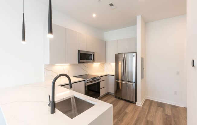 1 bed, 1 bath, 700 sqft, $1,650, Unit 408