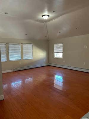 3 beds, 2 baths, $3,200