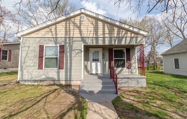 3 bed/1 bath - Completely Remodeled - Centrally Located - HUGE Fenced Yard