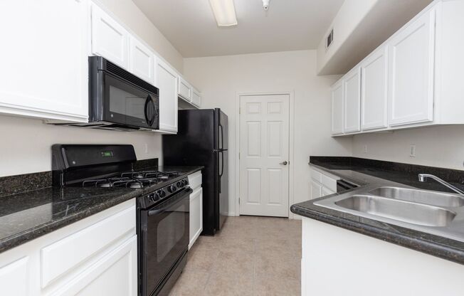 2 beds, 2 baths, $1,550