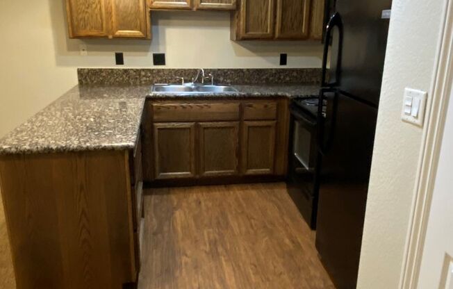 1 bed, 1 bath, $1,295, Unit # 55