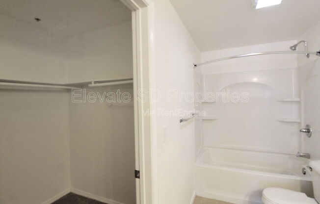 3 beds, 2 baths, 1,747 sqft, $3,595, Unit 301