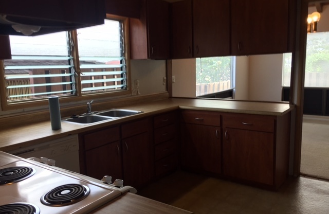 3 beds, 2 baths, $4,000