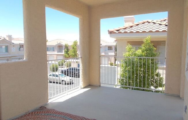Beautiful 1-Bedroom Condo in Prime Bella Vista Location!