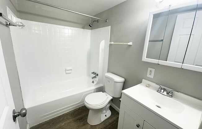 1 bed, 1 bath, 560 sqft, $795, Unit 601-33