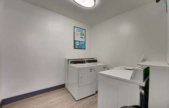 Laundry Room at Vue Greenville, Texas, 75206