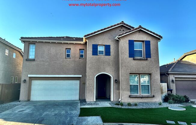 3728 W. FLAGSTAFF AVE. - 2 BED 2.5 BATH + LOFT - GATED SUBDIVISION OF AVALON - VISALIA