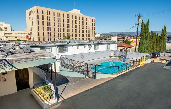 Studio, 1 bath, 126 sqft, $1,595, Unit 122
