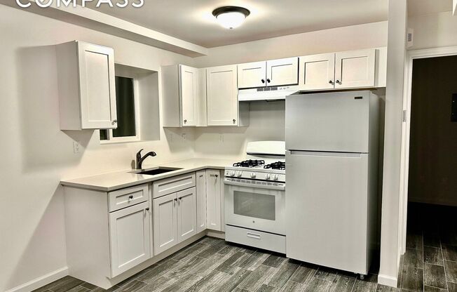 152 DAVIS AVE