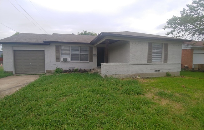 3537 HILTON DR