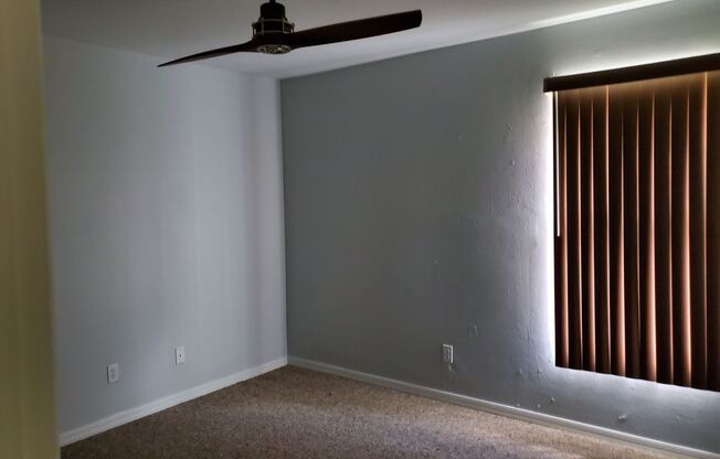 AVAILABLE NOW! Cozy Home in Fort Myers